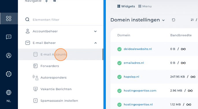 De optie E-mail Accounts onder E-mail Beheer