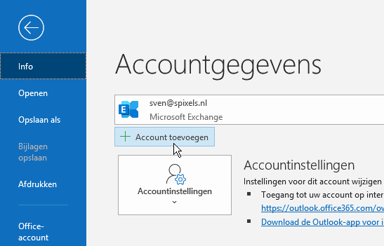 Het menu Bestand in Outlook met de optie Account toevoegen